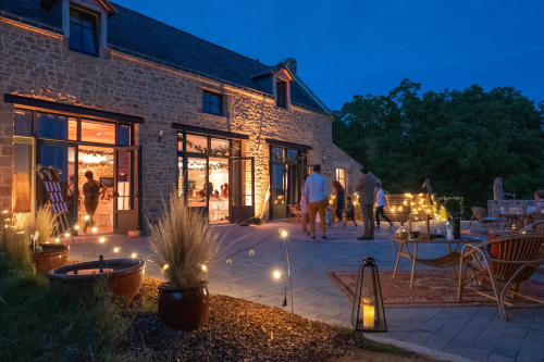 Réception de mariage sur une terrasse à Carnac